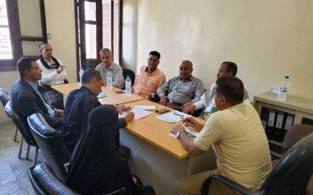 مقبنة.. اجتماع تنفيذي يشدد على تكاتف الجهود لخدمة المواطنين في ظل التحديات