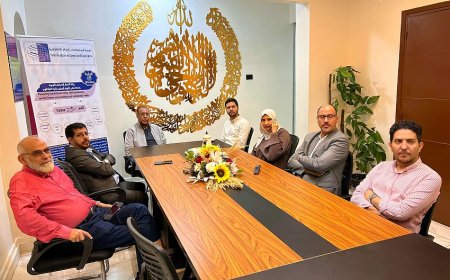 وزير الصناعة يطلع على نشاط مؤسسة اليمن لرعاية مرضى السرطان بالقاهرة