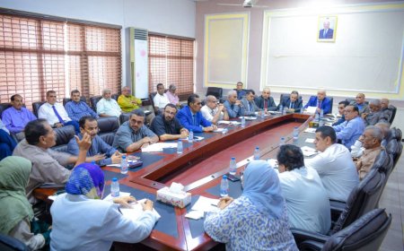 بحضور وزير الخدمة المدنية والتأمينات،، مجلس جامعة عدن يعقد اجتماعه الدوري لشهر أكتوبر 