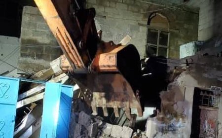 الحوثيين مستمرون في حملاتهم التعسفية.. آخرها هدم منازل في صنعاء ( تفاصيل )