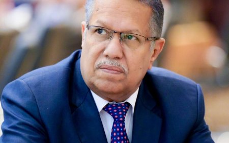 بن دغر يعلن عن مفاجأة عقب تشكيل التكتل الوطني للأحزاب والمكونات السياسية بعدن