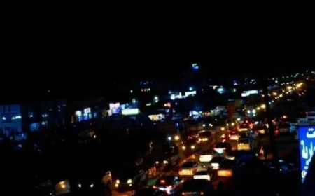 بصورة مستعجلة طالب بتوفير كميات إسعافية من الوقود لكهرباء عدن