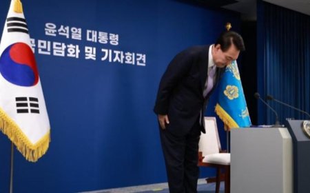 أزمة زوجته أم شعبيته؟.. سر ركوع رئيس كوريا الجنوبية أمام شعبه!