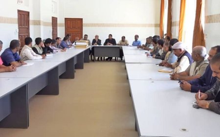 لجنة المناقصات بشبوة تستعرض عروض مشروع كلية الطب والعلوم الانسانية