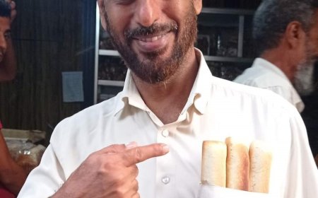 المجاعة بعدن تصل مبكرًا.. حجم قرص الروتي يعادل قلمين في الجيب (صورة)