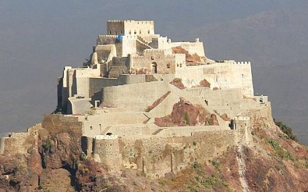 السفارة الأمريكية تعلن عن دعم مبادرتين لحماية التراث الثقافي اليمني والحفاظ عليه