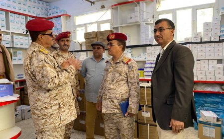 المفتش العام للقوات المسلحة يشيد بالخدمات الصحية التي يقدمّها مستشفى مأرب العسكري