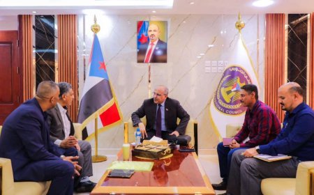 الكثيري يطّلع على سير العملية التعليمية والاستعداد لامتحانات الفصل الدراسي الأول في عدن