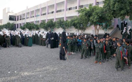 الحوثي يستمر في تضييق الخناق على قطاع التعليم و منتسبيه