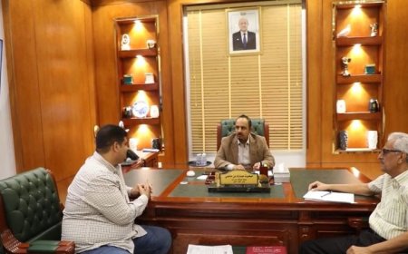 بن ماضي  يناقش مستوى تنفيذ البرنامج الاستثماري لمديرية المكلا