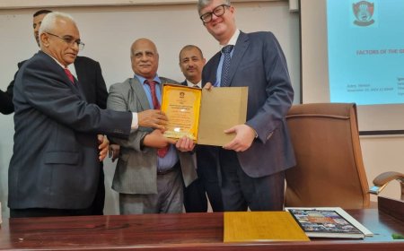 جامعة عدن والجامعة المالية الروسية توقعان مذكرة تفاهم مشترك