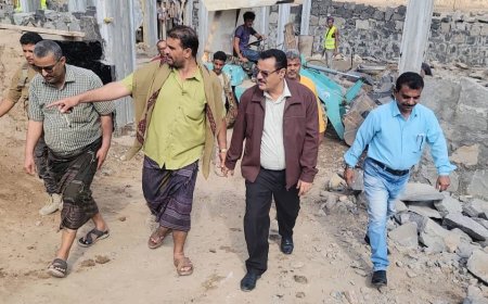 برعاية وزير الدولة - محافظ العاصمة عدن - أحمد حامد لملس..مدير عام المنصورة يتفقد مشروع بناء مجمع قضائي بالمديرية