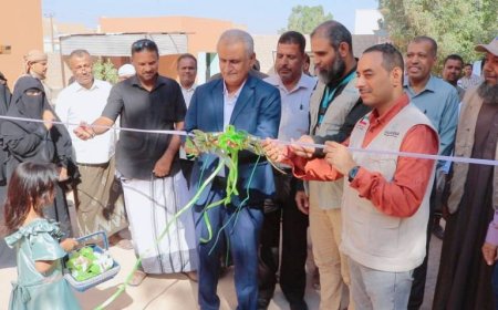 تدشين مشروع ترميم وإعادة تأهيل مدرسة التعاون بشحوح للبنات بمديرية سيئون