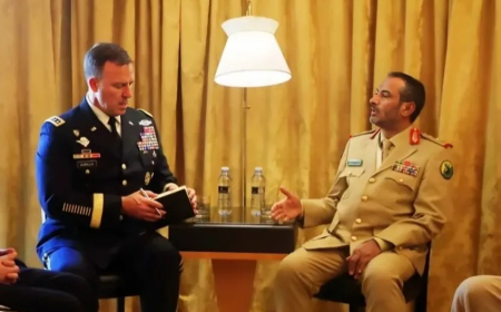 دقت ساعة الصفرأم زوبعة في فنجان؟!!.. تحركات عسكرية لقائد الجيش يمني مع قادة جيوش (أمريكا والسعودية وقطر والإمارات والأردن)