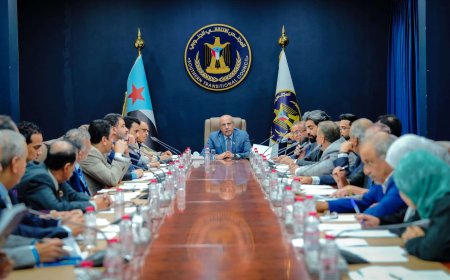 دعوة عابرة لإحياء ذكرى 30 نوفمبر بعدن.. الانتقالي الجنوبي يطالب بحلول عاجلة للتدهور الاقتصادي