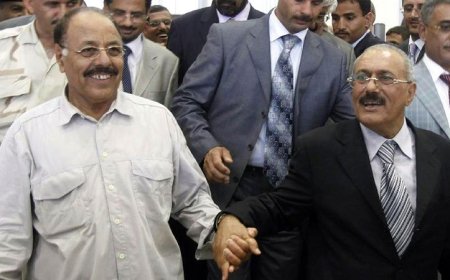 تصريح جديد لمحسن الأحمر عن الرئيس صالح ومكتب طارق السياسي