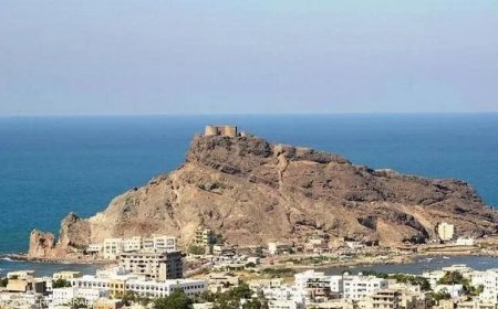 أمطار متفرقة على أجزاء من سواحل سقطرى وأجواء باردة ومعتدلة في المحافظات