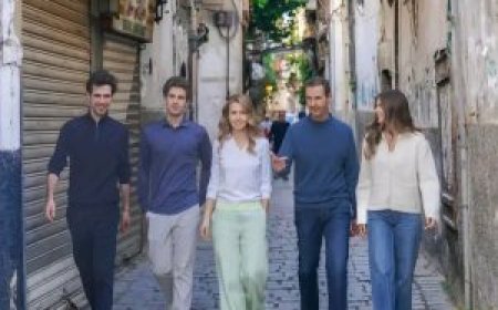 صورة للرئيس الأسد وعائلته في شوارع دمشق وشبكة إخبارية أمربكية تكشف الحقيقة 