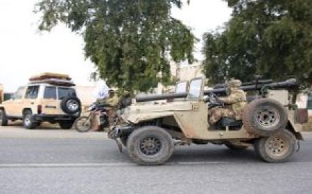 آخر التطورات خلال ساعة.. (رويترز): إطلاق نار وسط دمشق ومصدر: حزب الله ينسحب من دمشق