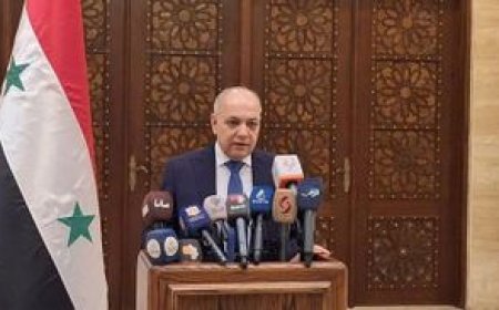 عاجل.. (رويترز): قيادة الجيش تبلغ الضباط بسقوط بشار الأسد.. ورئيس الحكومة: مستعدون لتسليم السلطة