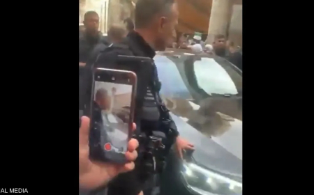 الفيديو.. الجولاني قائد هيئة تحرير الشام  يقود سيارة في دمشق برفقة وفد (تركي - قطري)