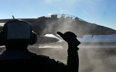 استعدادات أمريكية لتوجيه ضربة حاسمة للحوثيين 