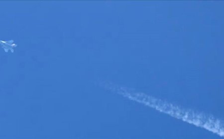 7 قتلى.. مسؤول حوثي يكشف ما نجم عن الضربة الإسرائيلية