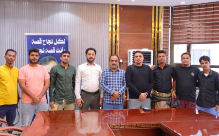 خلال لقائه برئيس ونائب وأعضاء الهيئة الإدارية للنادي .. الزهري يؤكد دعم و مساندة السلطة المحلية لإدارة نادي الجلاء بخورمكسر