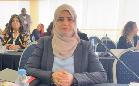 لولا عبدالكريم تُشارك في الاجتماع الخاص للاشتراكية الدولية للمرأة 