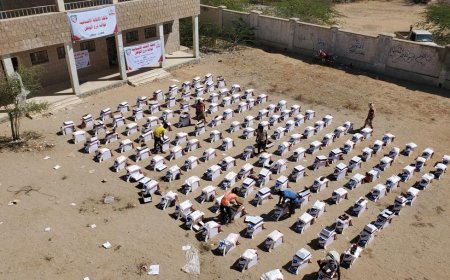 درع الوطن يدشن توزيع 4500 سلة غذائية في مديرية لودر