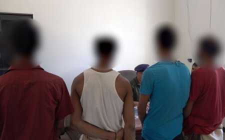 الأجهزة الأمنية بالمخا تلقي القبض على عصابة متخصصة في سرقة كابلات الكهرباء