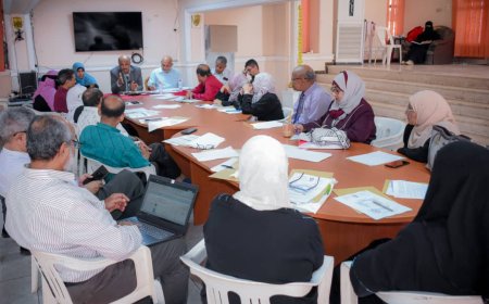 مجلس كلية الطب بجامعة عدن يعقد اجتماعه الدوري لشهر ديسمبر 