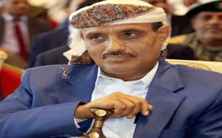 البحث عن طوق نجاة.. قيادي حوثي بارز يغازل الشرعية