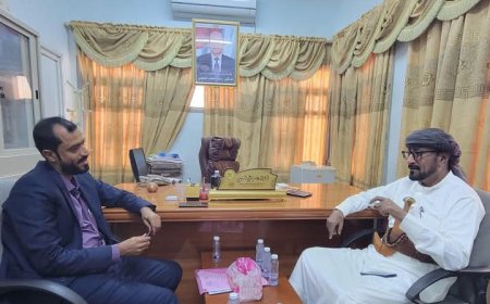 لقاء بسيئون : يناقش آلية عودة العمل في بريد الحوطة بمديرية شبام