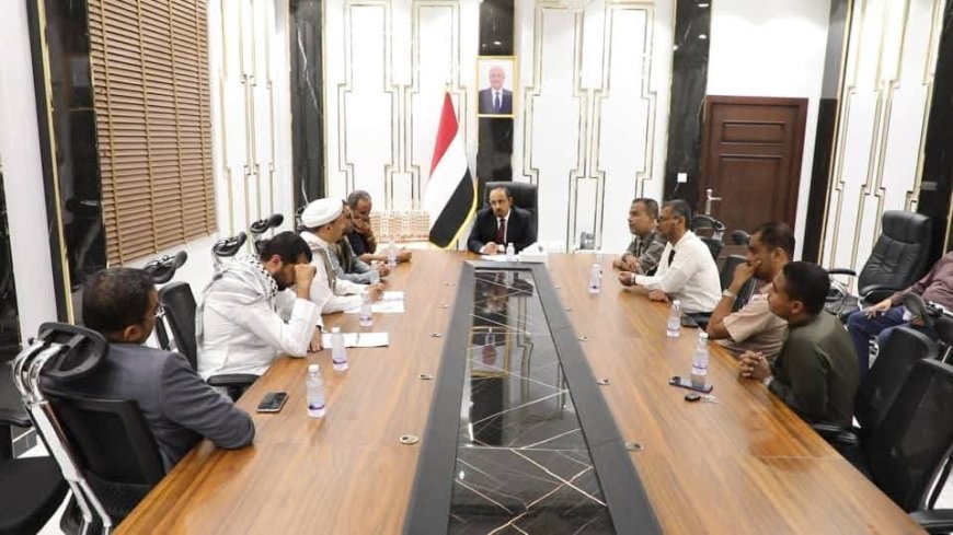 المحافظ بن ماضي يؤكد وقوف السلطة المحلية إلى جانب مطالب قضاة حضرموت