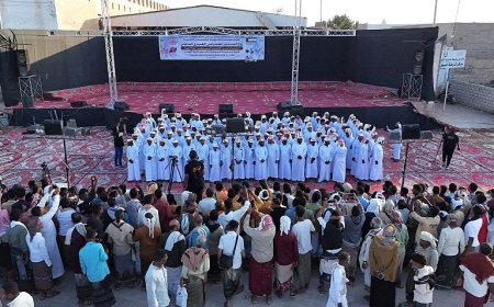 الشحر تحتفل بزواج 400 عريساً وعروسة بدعم كويتي