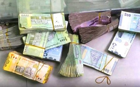 أسعار صرف العملات الاجنبية في المناطق الخاضعة لجماعة الحوثي والمحررة