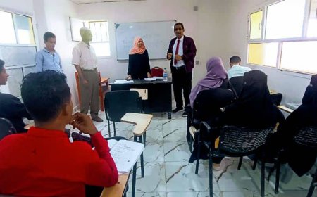 كلية اللغات والترجمة بجامعة عدن تدشن برنامج دورات اللغات الأجنبية 