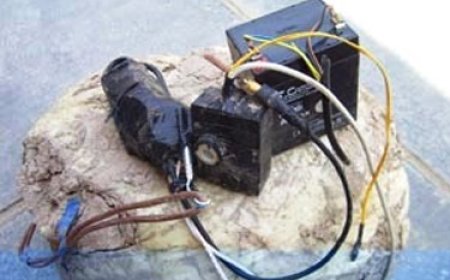 كارثة كاد تحل على مودية.. إحباط تفجير عبوة ناسفة في منطقة قرن عشال بمودية أبين