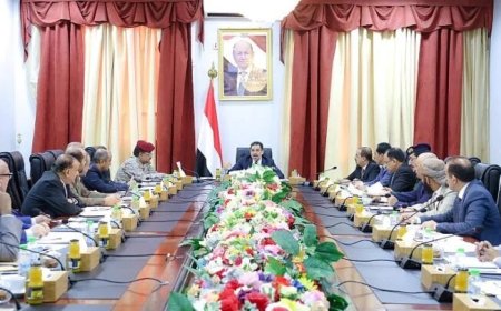 إشادات مجتمعية واسعة بجهود الحكومة في محاربة الفساد ومقاضاة المتورطين بنهب المال العام