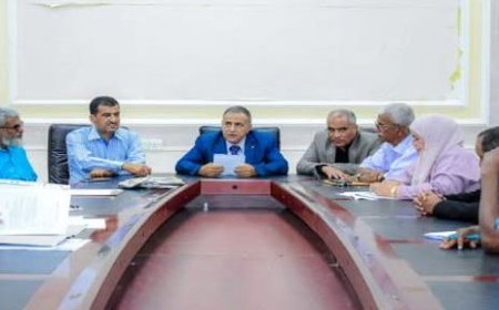 رئيس جامعة عدن يناقشُ مع لجنة التصنيف استعداداتها للعام 2025