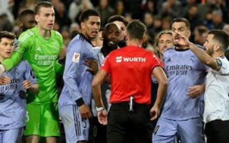 فيديو لصاحب أكبر فضيحة تحكيمية.. ثورة ريال مدريد تلتهم حكم نهائي السوبر