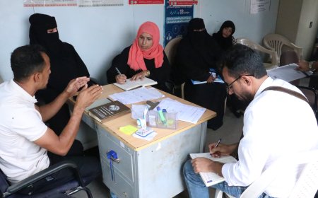 اللجنة الوطنية للتحقيق تنفذ نزولاً ميدانياً إلى مخيمات النازحين في محافظة لحج