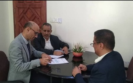 توقيع اتفاقية لتمويل مشاريع طرق حيوية في مديرية مقبنة بتعز