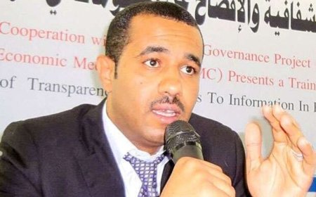 خبير يكشف تبعات  فرض العقوبات على المصارف اليمنية ويحذر