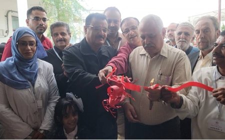 خلال تدشينه المخيم الطبي المجاني بالمنصورة.. الداؤودي يؤكد أهميته للتخفيف من معاناة المواطنين