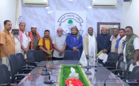 المستشار القانوني صالح التميمي يستقبل الهيئة الإدارية لنادي اللسك بمديرية تريم