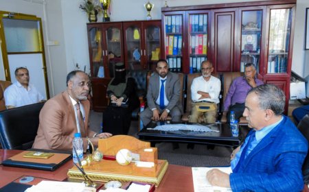 جامعتا عدن والمهرة تبحثان مجالات وفرص التعاون المشترك 