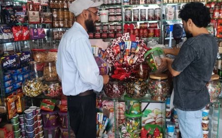 مكتب الصناعة في صيرة يواصل حملاته الرقابية لمصادرة السلع الضارة بصحة المستهلك