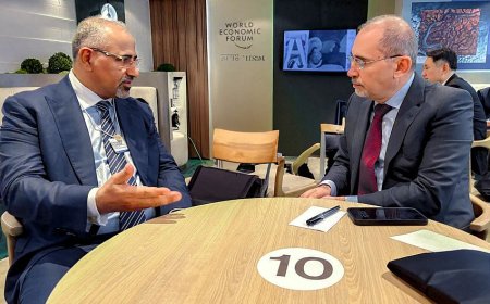 عضو مجلس القيادة اللواء الزُبيدي يلتقي وزيرا خارجية الأردن وأندونيسيا